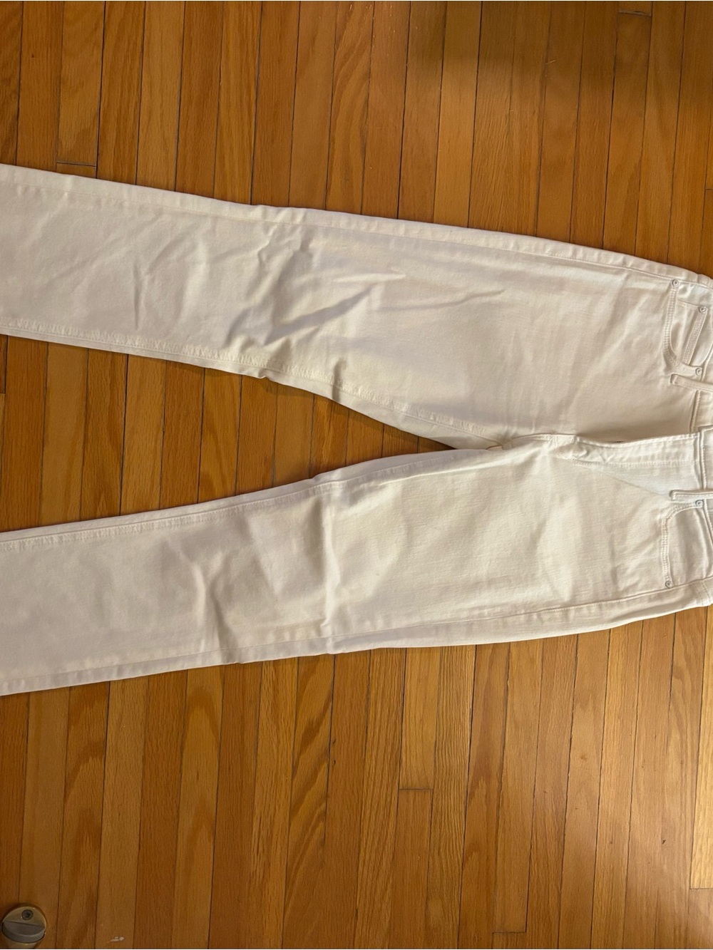 MOTHER White Denim Jeans with Branded Waist Patch